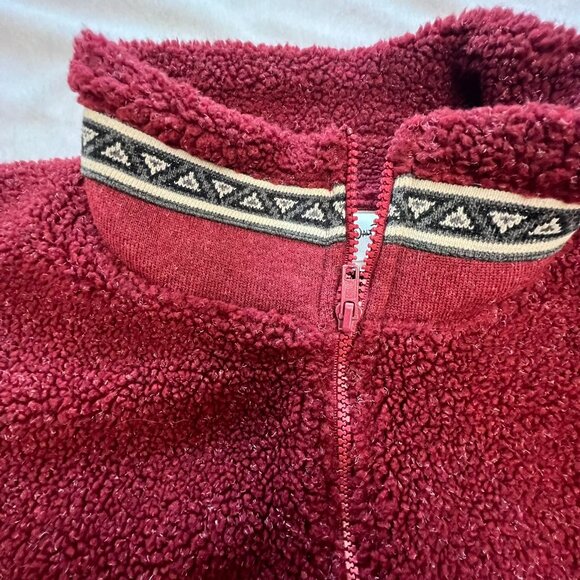 Men’s XL Maroon Sherpa Vest with Mickey Mouse – Disney Cozy & Stylish‎ - Picture 3 of 9